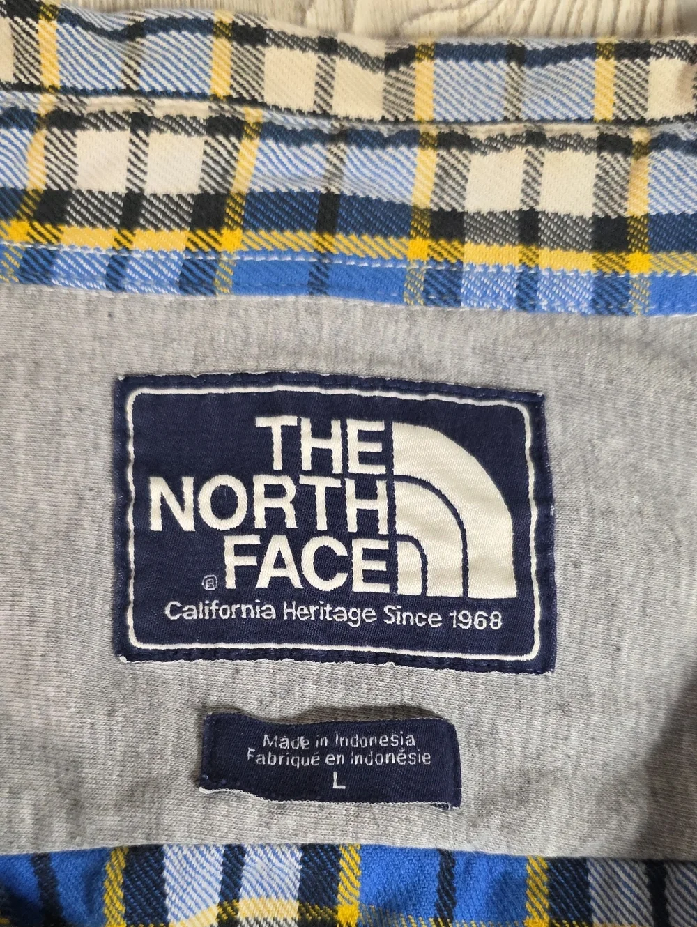 The North Face Blue/White/Yellow Plaid Flannel Button Up Shirt Mens Size Large